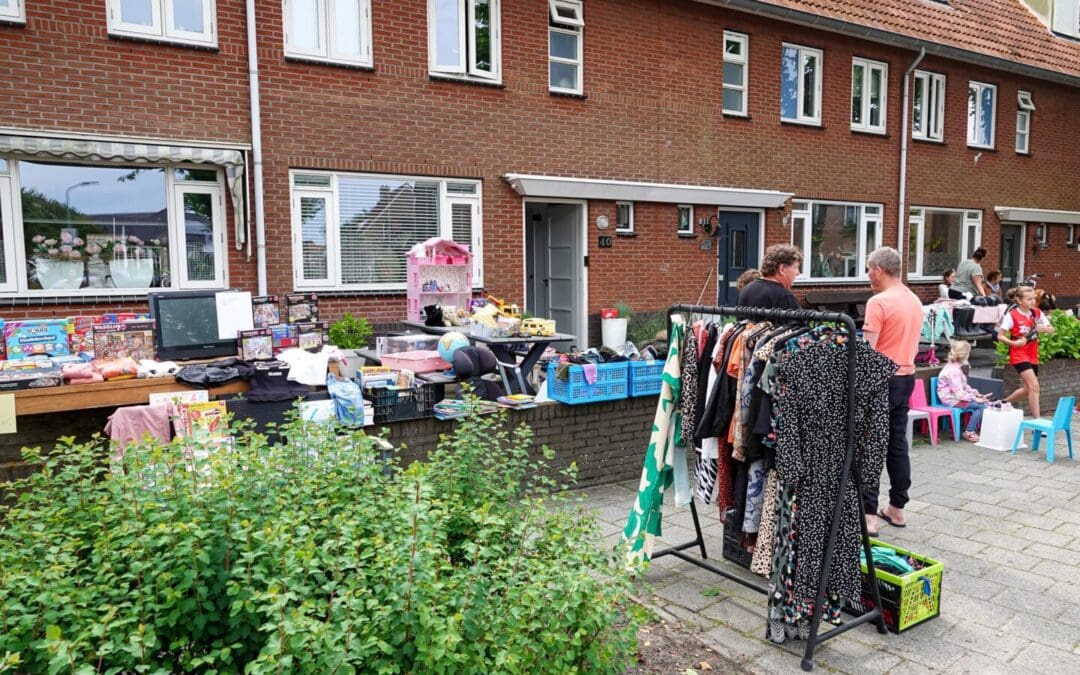 Gezellige buurt-rommelmarkt op zondag 25 mei in Egmond aan Zee