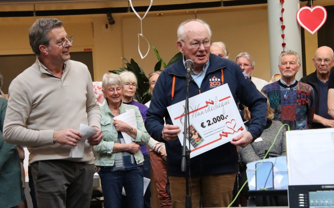 KNRM Egmond aan Zee ontvangt cheque van € 2000,-