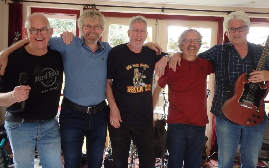 OKER speelt op zondag 4 mei in Muziekcafé Soigné te Egmond-Binnen