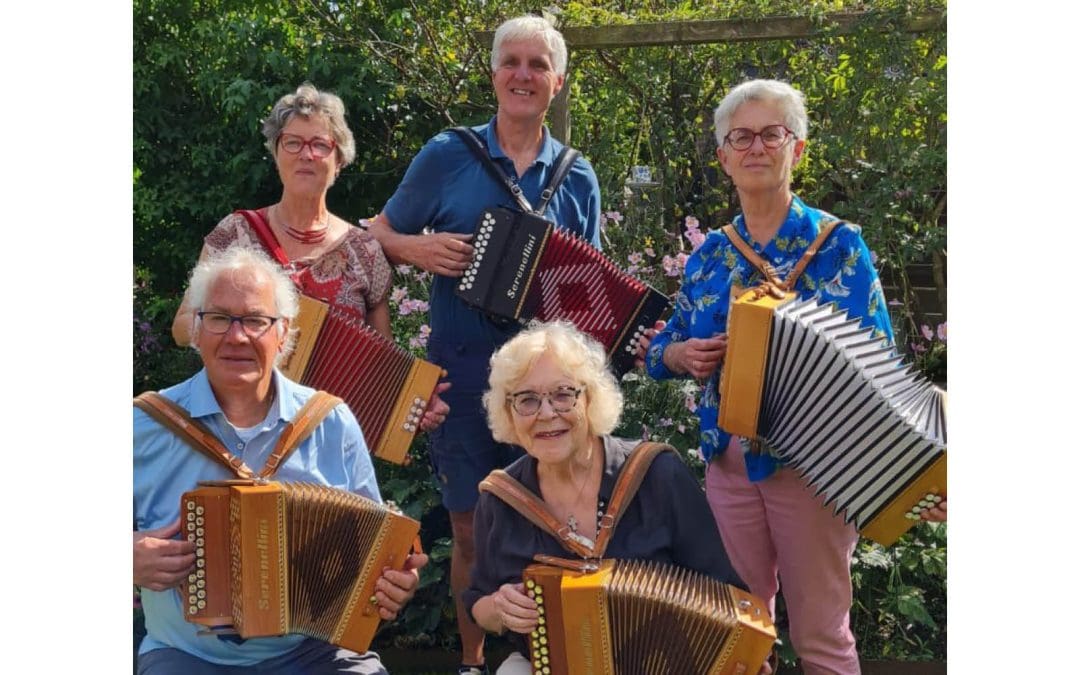 Les Boutons Joyeux spelen in Muziekcafé Soigné