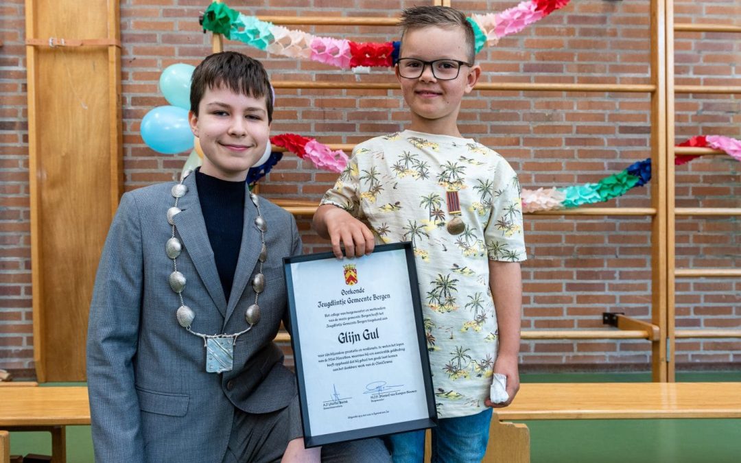 Jeugdlintje voor 7-jarige Glijn Gul uit Egmond aan Zee